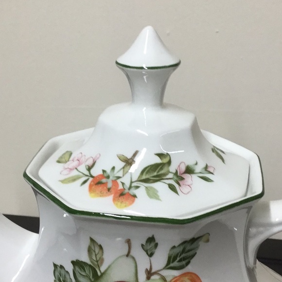 Fancy teapot - Picture 12 of 12